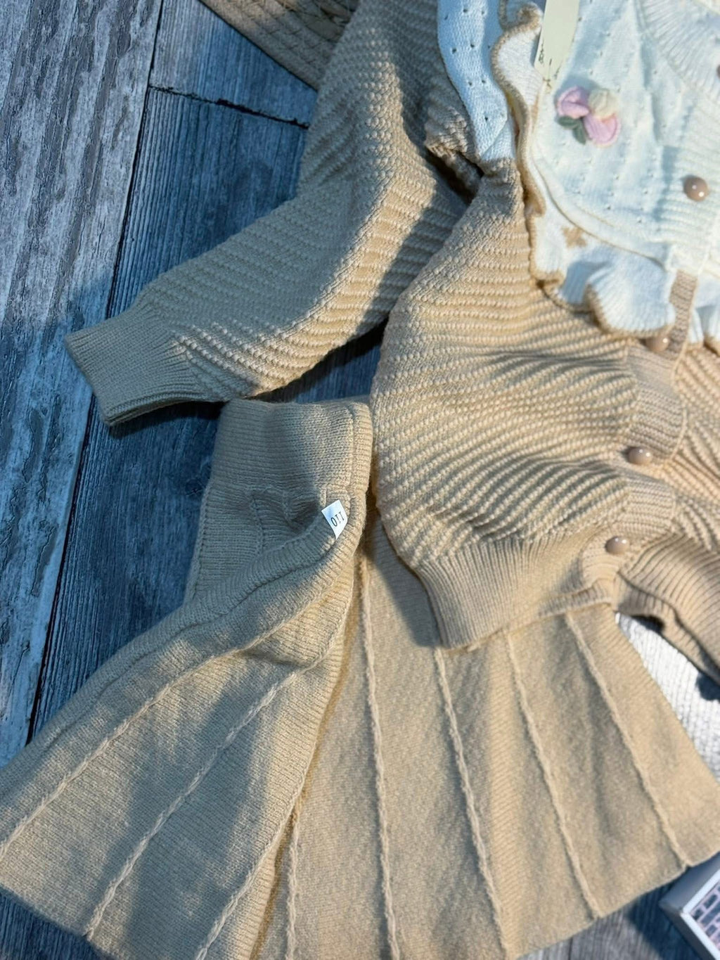 طقم الياسمينه