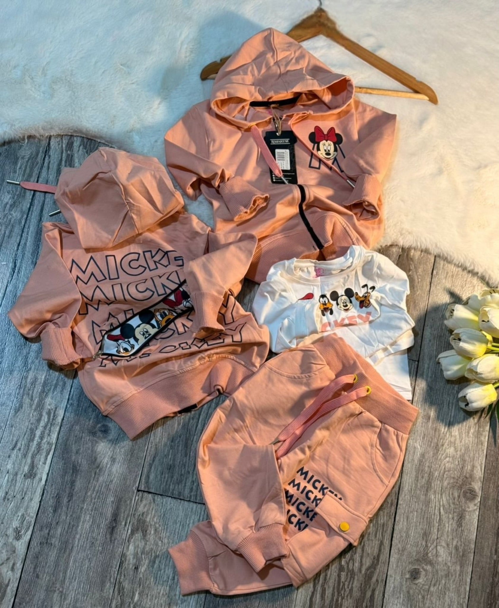 طقم ميكي كيوت